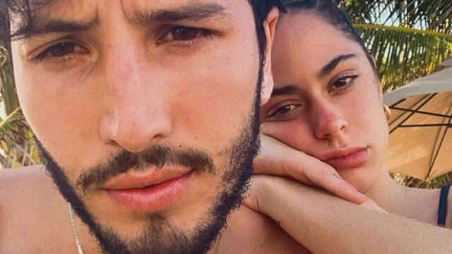 Tini Stoessel muerde los labios de Sebastián Yatra y fans reaccionan en Instagram