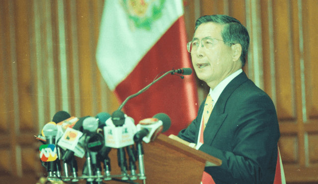 Vladivideos: Hace 18 años Fujimori convocó elecciones y desactivó el SIN