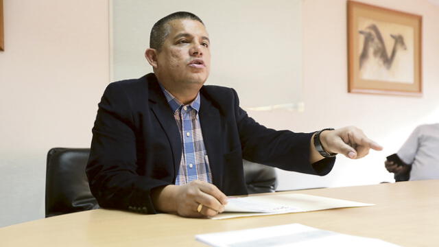 Juan Gonzales: "Nosotros (Empresa de grúas Triple A) venimos por una invitación de un policía"