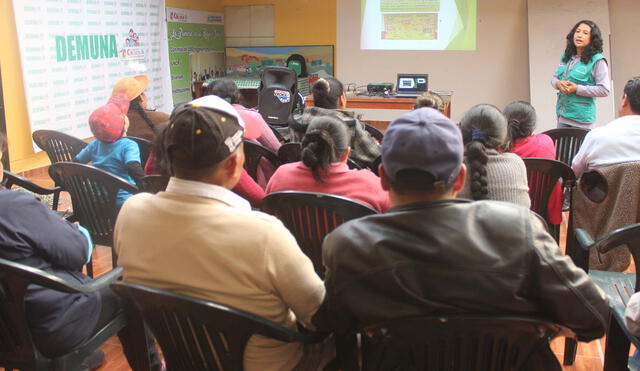 Chilca: comerciantes de mercados reciben capacitación en salubridad