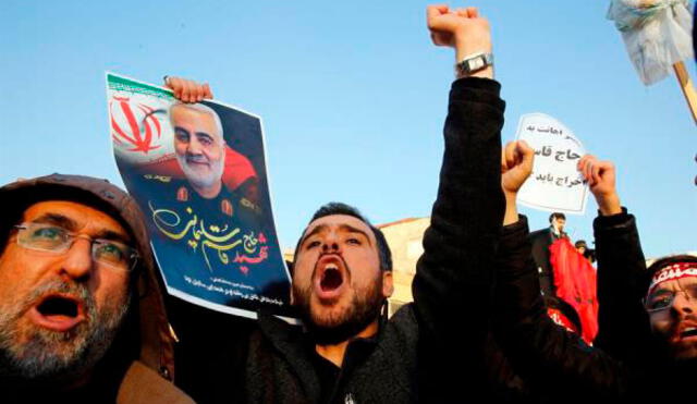 En Irán gran cantidad de personas han manifestado tras el asesinato de Soleimani. Foto: EFE