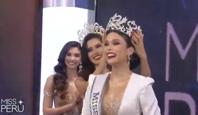 Janick Maceta es coronada por Kelin Rivera en el Miss Perú 2020. Foto: captura Youtube