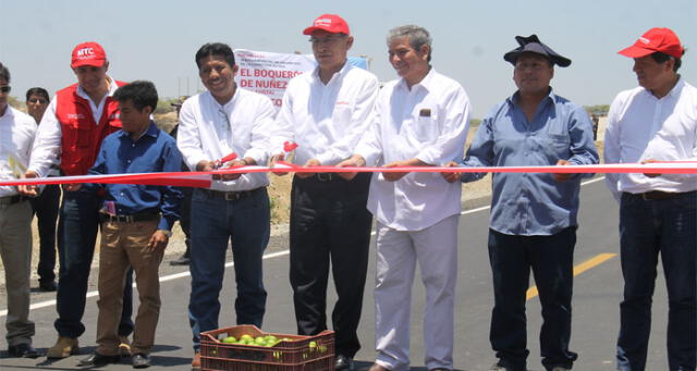 Presidente Martín Vizcarra inaugura carretera vecinal en Sullana