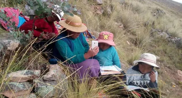 Escolares de Puno siguen pasando dificultades para aprender a distancia.