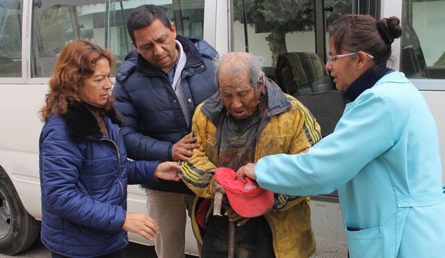 Huancayo: Anciano vivía de la caridad de los vecinos en estado de abandono
