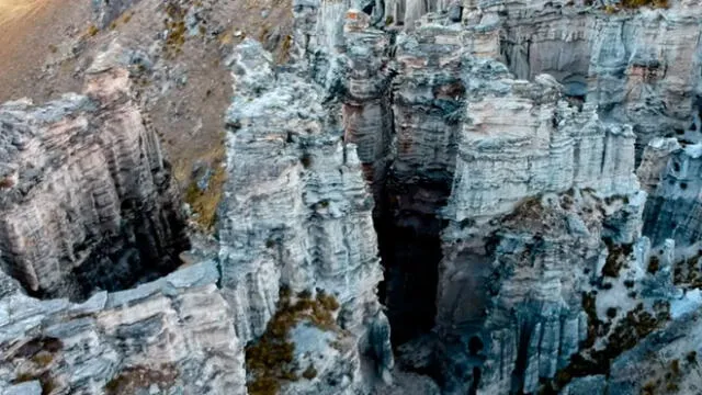 "Ciudad Gótica" está ubicada en el valle Macusani, en Puno. Créditos: Captura Bien Taypa.