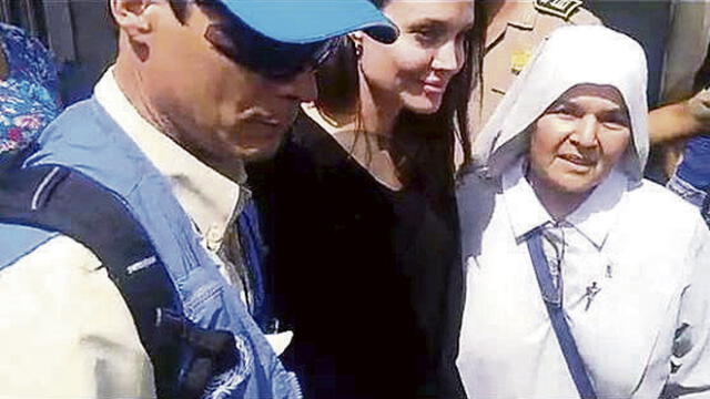 Angelina Jolie visitó a migrantes venezolanos en Tumbes