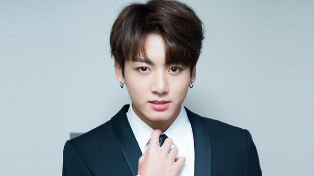 Desliza para ver más fotos de Jungkook de BTS.