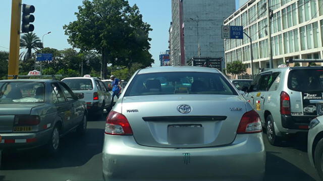 #YoDenuncio: molestia por congestión vehicular en el Cercado de Lima