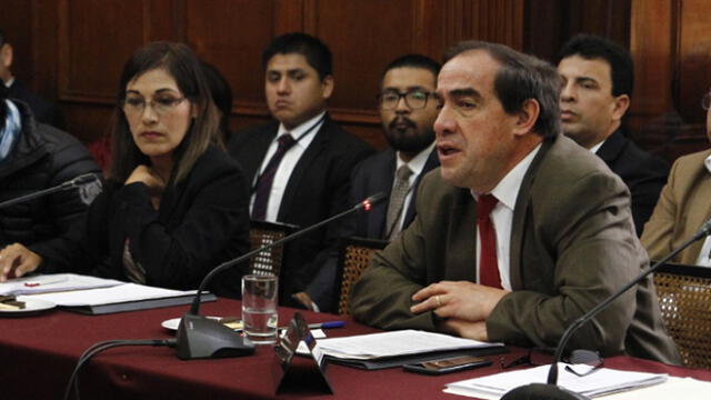 Congreso: Yonhy Lescano anuncia su renuncia a Ética tras blindaje fujimorista