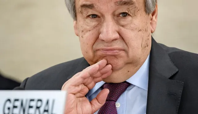 Jefe de la ONU dice que lo peor del coronavirus "está por llegar" en los países en guerra. Foto: AFP.
Guterres said that the scale of the crisis was due to "a disease that represents a threat to everybody in the world and... an economic impact that will bring a recession that probably has no parallel in the recent past."

"The combination of the two facts and the risk that it contributes to enhanced instability, enhanced unrest, and enhanced conflict are things that make us believe that this is the most challenging crisis we have faced since the Second World War," he told reporters.
The New York-based United Nations was founded at the end of the war in 1945 and has 193 member states. (Photo by Fabrice COFFRINI / AFP)