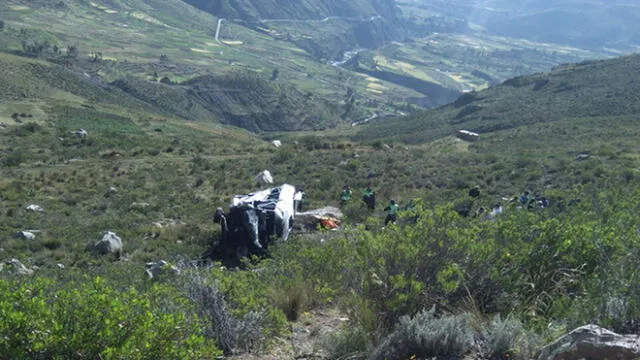 Arequipa: Dos turistas alemanes mueren en accidente cerca al cañón del Colca
