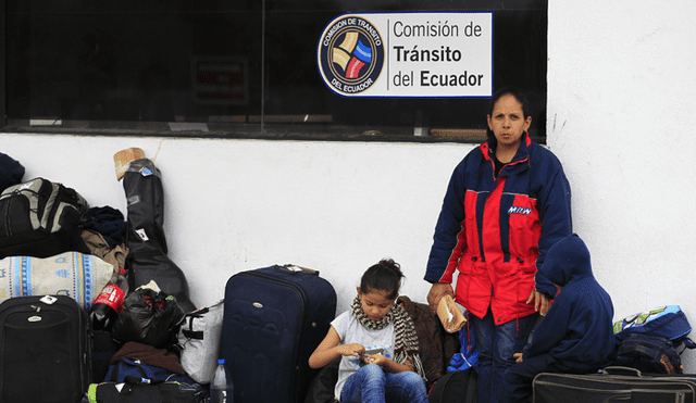 Ecuador suspende pedido de pasaporte a venezolanos en frontera 