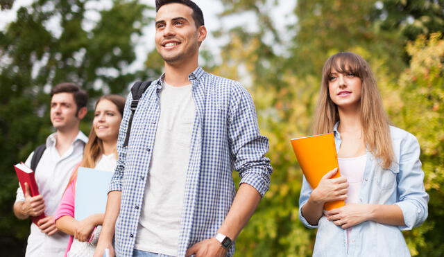 carreras tecnicas estudiantes