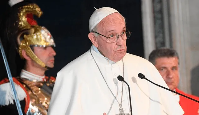 Papa Francisco condena en Medellín a los “sicarios de la droga” 