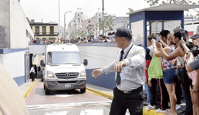 Keiko Fujimori ya está recluida en penal de Chorrillos para cumplir 15 meses de prisión preventiva [FOTOS y VIDEO]