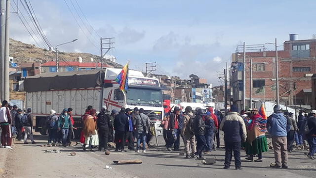 Cientos de personas se movilizaron por diversas calles de Puno