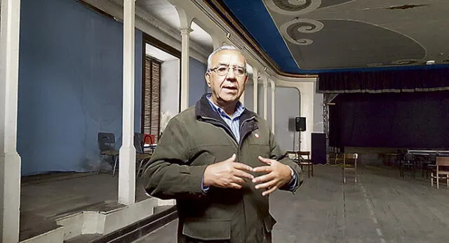 Sociedad patriótica busca apoyo para rescatar teatro de Tacna