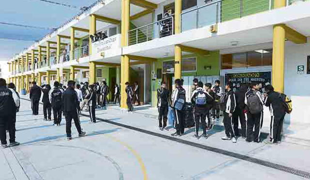 Arequipa: Investigarán denuncias de estudiantes de colegio Independencia