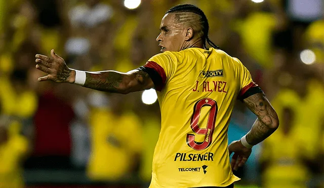 Jonathan Álvez marcó el cuarto gol de Barcelona SC sobre Sporting Cristal y prácticamente aseguró su pase a la fase 3 de la Copa Libertadores. | Foto: AFP