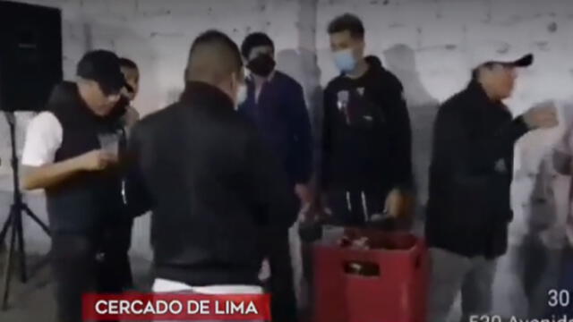 Concierto se realizaba a pocas horas del toque de queda. Foto: captura de América