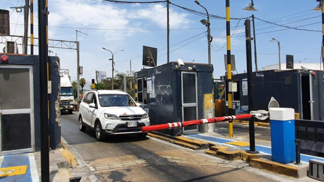 Conductores deben de de pagar la tarifa habitual en las casetas de peajes. (Foto: GLR - URPI)