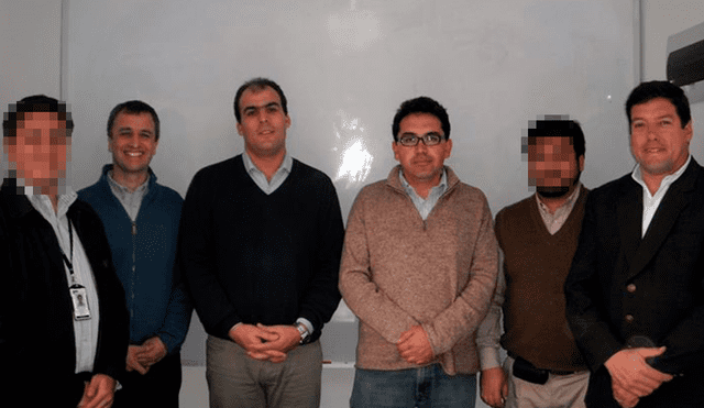 8 de agosto de 2011: los falsos aportantes: segundo de izquierda a derecha, Luis Olivares Poggi, Javier Bisso López de Romaña, Manfredo Núñez Rosas y el último George Montgomery Lequerica.