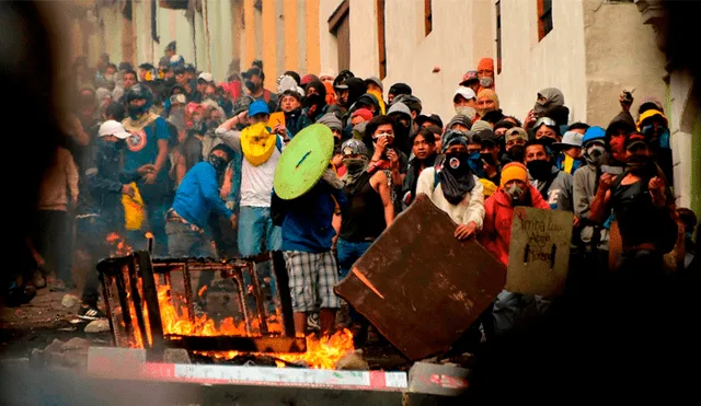 Grupo indígena secuestra a ocho policías y advierte con usar la ‘justicia ancestral’ en Ecuador