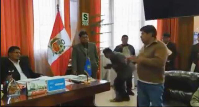 Autoridades de Puno divididas por caso de discriminación de Aduviri contra dirigente [VIDEO]