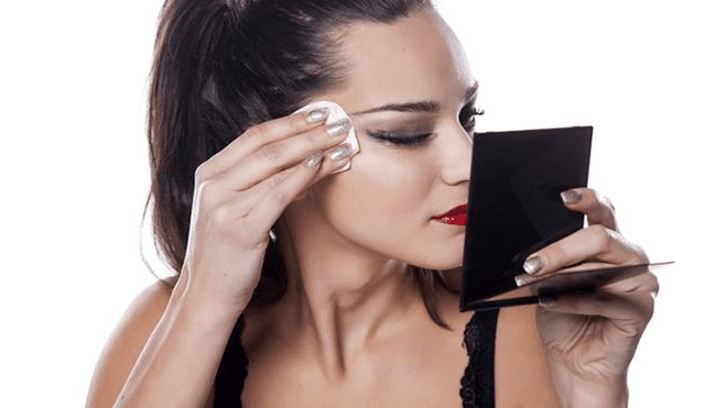 Cinco tips para quitarte el maquillaje a prueba de agua