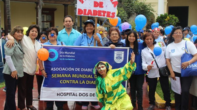 Pacientes celebran Día Internacional de la Diabetes con caminata multicolor