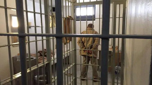 De ser uno de los más ricos, ahora el Chapo Guzmán pernocta en una reducida cárcel de Estados Unidos. Foto: difusión
