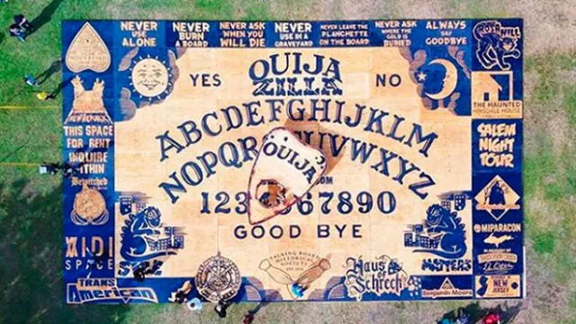 En la comunidad de Salem exhiben la Ouija más grande del mundo. Foto: Difusión