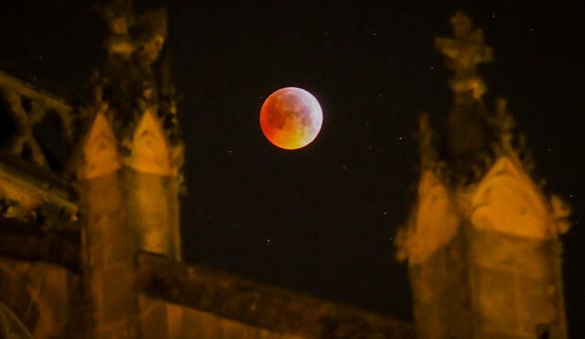 Superluna de Sangre Lobo: impresionantes instantáneas del eclipse que deslumbró al mundo [FOTOS]