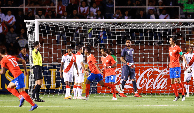 Prensa costarricense celebró victoria sobre Perú con tendencioso titular [FOTO]
