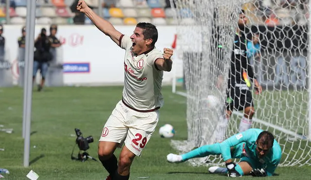 Aldo Corzo metió el primer gol de Universitario ante Alianza Lima. Foto: Líbero