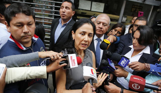 Nadine Heredia acusa a Alan García de ordenar chuponear a Humala