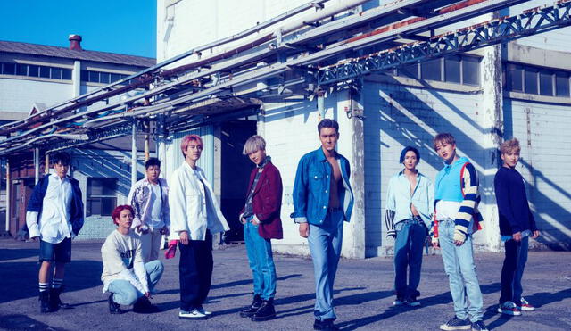 Super Junior, también llamados "Reyes del Hallyu", celebran 14 años de carrera artística.