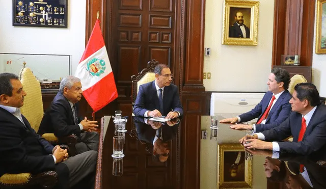 Vizcarra y Villanueva se reunieron con Daniel Salaverry en Palacio de Gobierno 