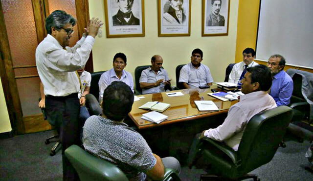 Ministro de Salud y alcaldes locales coordinan acciones contra el dengue, la tuberculosis, la anemia  y otras enfermedades 