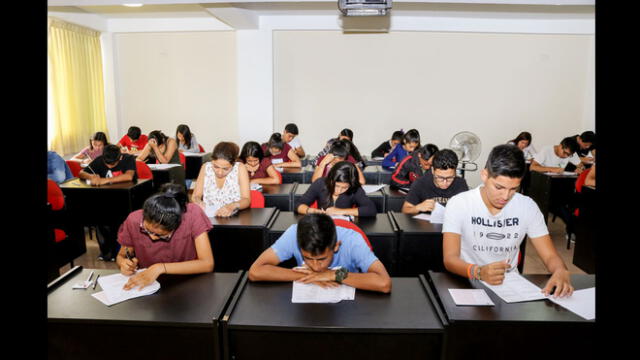 Mundo Académico: UDL realizó con éxito examen de aptitud 