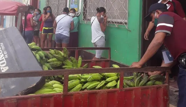 La comunidad Kukama entregó plátanos a la Municipalidad Provincial de Nauta para la población más vulnerable de la ciudad. Foto: Radio Ucamara.