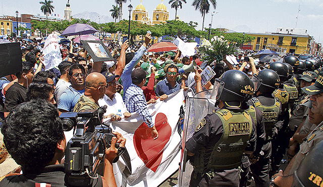 Protestas arrinconan a gestión de alcalde Elidio Espinoza