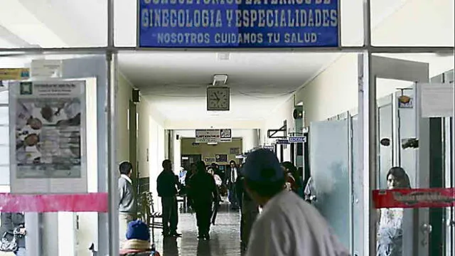 EL HOSPITAL REGIONAL DEL CUSCO CUENTA CON LAS GARANTIAS PARA QUE MO SE PRODUSCA UN BROTE DE SEUDOMONA





