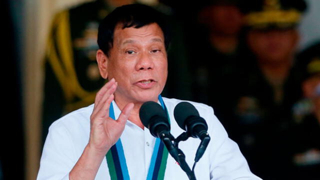 “Dios les dio un miembro”: presidente de Filipinas dice a mujeres que se alejen de curas