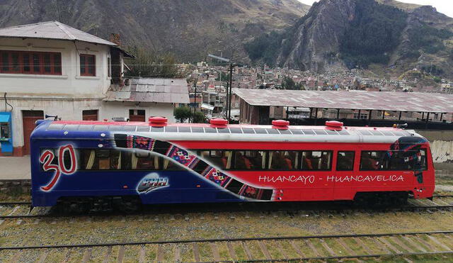 Huancavelica: Nuevo "Autovagón Macho" culmina viaje de prueba con rotundo éxito