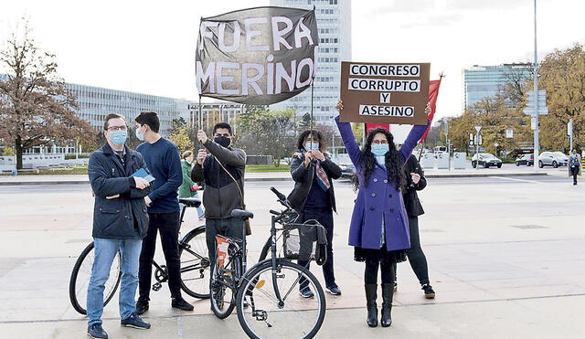 Presión. Peruanos protestan frente a la ONU en Ginebra