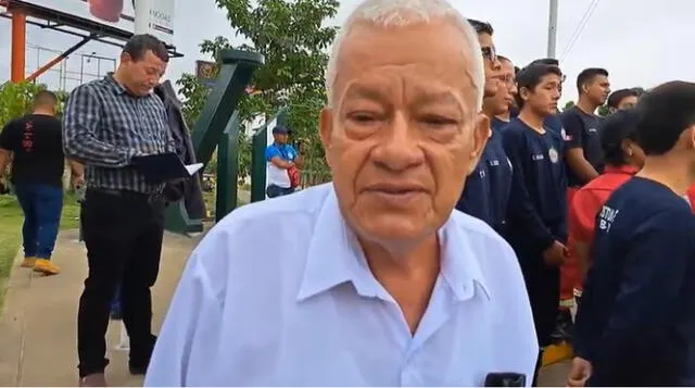 El padre de Ángel Torres pidió justicia y que su hijo no sea olvidado. Foto: captura video/Vía Televisión