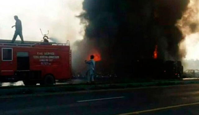 Pakistán: al menos 140 muertos tras explosión de camión de gasolina