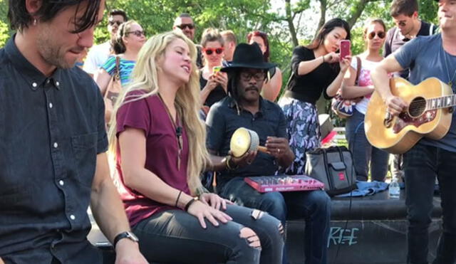 Facebook: Shakira sorprende cantando “Chantaje” en medio de un parque